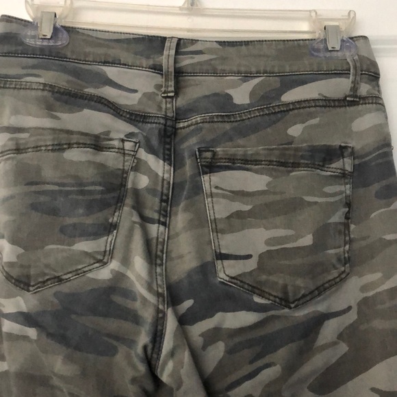 Camo jeans - Picture 3 of 3